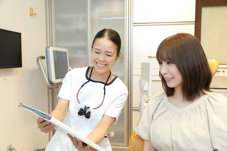 自然な口元を実現する審美修復治療