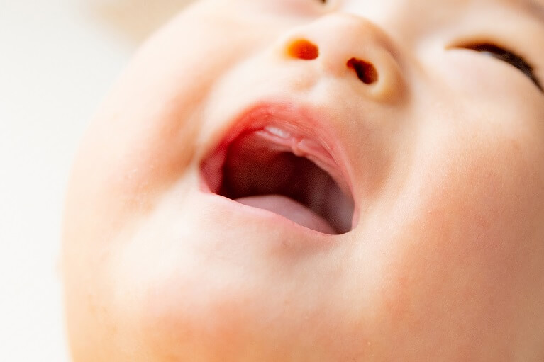 乳歯は生え変わるから虫歯を放置しても大丈夫？